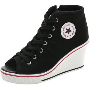 Padgene Women’s Platform Slip-on High Top Sneakers, Size 10. NWT.